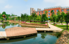 工业机械人手艺是绝佳选择；工业机械人手艺：